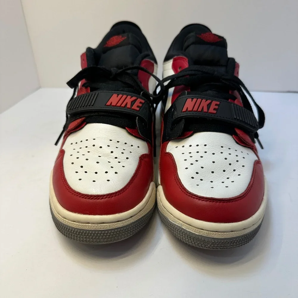 Jordan Legacy 312 Low Chicago Red White Black CD7069-106 Mens 9.5 Sneaker‎